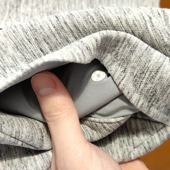 Lululemon stratum hoodie - Picture 4 of 7